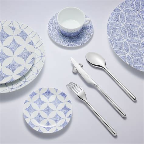 Rivet Dinner Set 